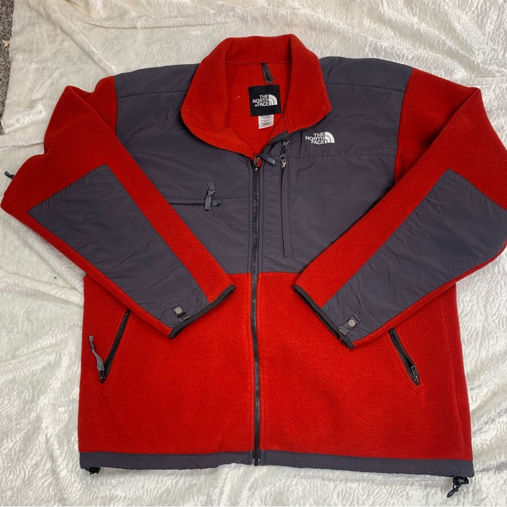 The North Face Men's Bold Red and Charcoal Denali Jacket size XL